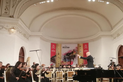 Birinci Piano festivalının açılışı olub