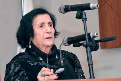 Xalq şairinin həyat yoldaşı və Milli Qəhrəmanın anası Firəngiz Ulutürk vəfat edib