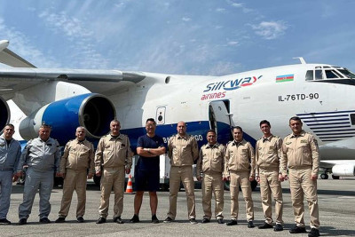 Dünya şöhrətli aviasiya blogeri nadir təyyarəni idarə etmək üçün Bakıya gəlib