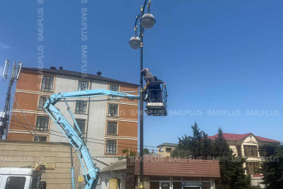 Səbail rayonunda işıqlandırma sistemi bərpa olunur