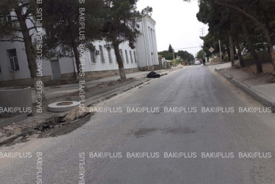 Bakıxanov qəsəbəsində elektrik xətləri yenilənir