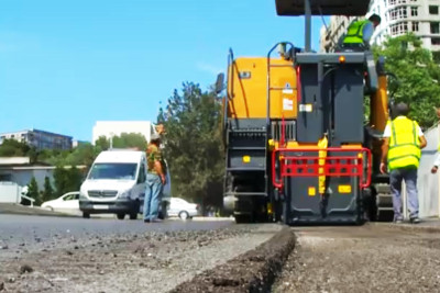 Bakının Nərimanov rayonunda yollar təmir olunur