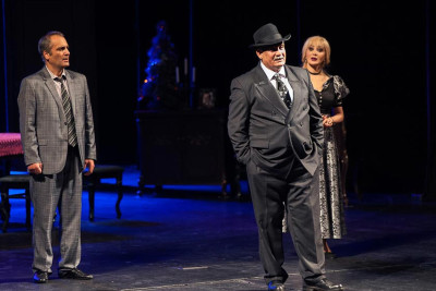 Azdramada bu teatr mövsümünün son 3 tamaşası nümayiş olunacaq