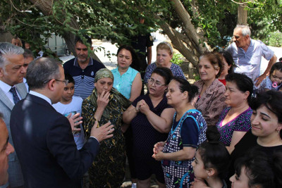 Səbail rayon İcra Hakimiyyətinin başçısı sakinlərlə görüşüb