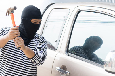 Nərimanovda sürücünü hədələyərək onun avtomobilini qaçıran şəxs saxlanılıb