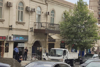 Yasamal rayonunda piyada səkiləri yenilənir