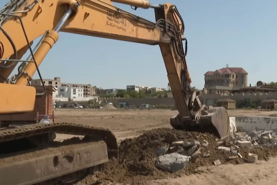 Buzovnada “Sherlocks”-dan sonra daha bir restoran sökülüb