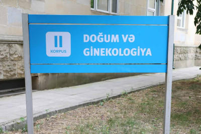 Kliniki Tibbi Mərkəzin ərazisində məlumat lövhələri quraşdırılıb