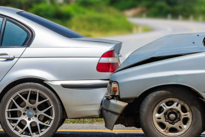 8 Noyabr prospektində 4 avtomobil toqquşub