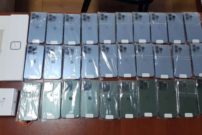 Ölkəyə qanunsuz yolla 30 ədəd mobil telefon gətirməyə çalışan şəxs nəzarətə götürülüb