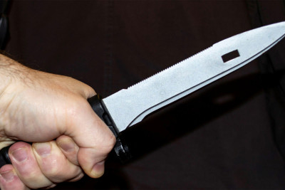 Paytaxt ərazisində iki nəfər söyüş üstündə bıçaqlanıb