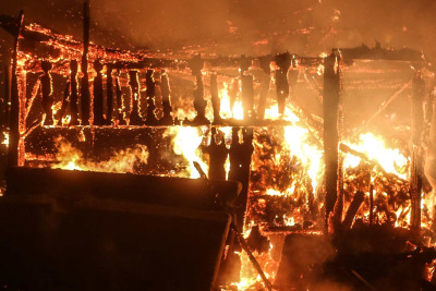 Xətai rayonunda yerləşən qarajda yanğın baş verib