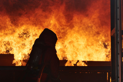 Bakıda sexdə yanğın olub