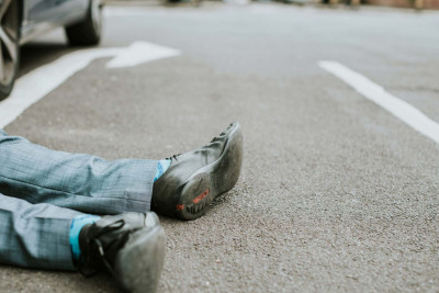 Bakıda 24 yaşlı piyadanı avtomobil vurub