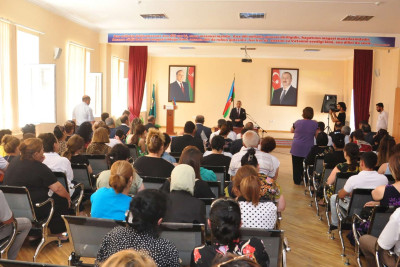 Sabunçu rayonunda icra başçısı sakinlərlə görüşüb