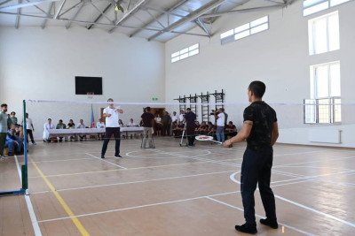 Bakıda yeniyetmələr arasında badminton turniri təşkil olunub