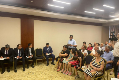 Nəsimi rayon İcra Hakimiyyətinin başçısı sakinlərlə görüşüb