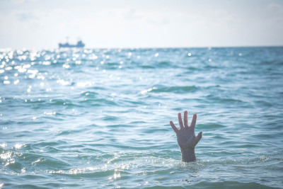 Şüvəlan çimərliyində batma təhlükəsi ilə üzləşən şəxs xilas olunub