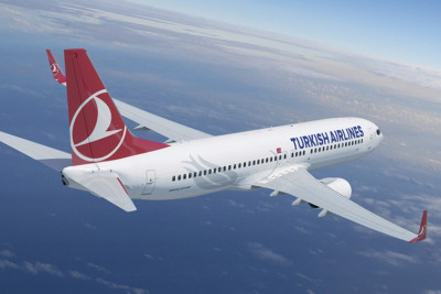 Bişkek-Antalya reysini həyata keçirən təyyarə Bakıda təcili eniş edib