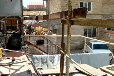 Sabunçu rayonunda 142 yaşlı bina uçmaq üzrədir