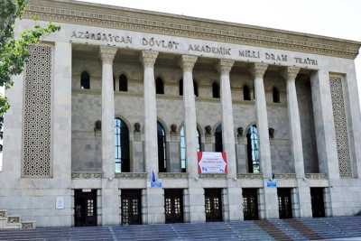 Milli Dram Teatrı sentyabr ayına olan repertuarını təqdim edib