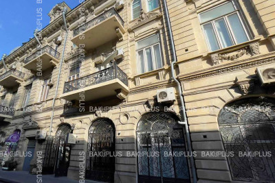 Məşhur tarixçinin böyüdüyü ev: Aşurbəyovlar malikanəsi