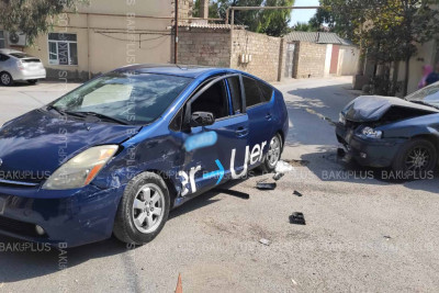 Şağan qəsəbəsində avtoqəza baş verib