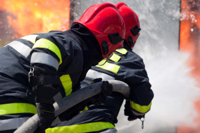 Nərimanov rayonunda dördmərtəbəli binada yanğın olub