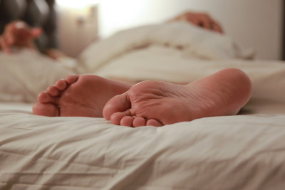 Hotelə qadınla gələn 39 yaşlı kişi qəflətən ölüb
