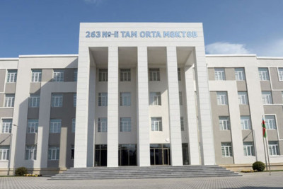 263 saylı məktəbin əsas qapısının bağlanma səbəbi məlum olub