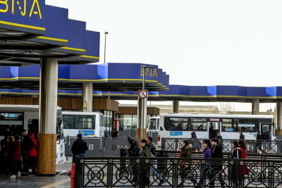Bakıda avtobus dayanacaqları yenilənəcək