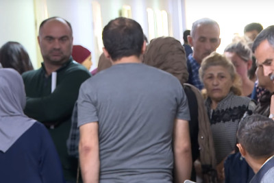 Kliniki Tibbi Mərkəzə xəstələrin axını xeyli artıb: həkimlər növbələrin öhdəsindən gələ bilmirlər