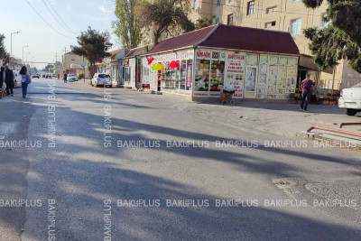 Xəzər: 322 saylı məktəbin qarşısında məktəblilər üçün infrastruktur yoxdur