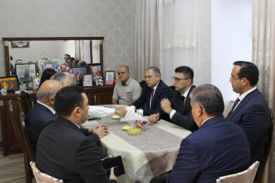 Səbail Rayon İcra Hakimiyyətinin başçısı şəhid ailəsini ziyarət edib