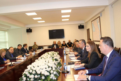Yasamal rayon icra başçısı sakinlərlə görüş keçirib