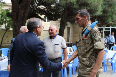 Badamdar qəsəbəsinin sakinləri və icra başçısı arasında görüş keçirilib