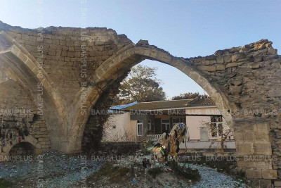 Abşeronda Qafqaz Albaniyasına aid yeganə məbəd hesab olunan Tərsa piri