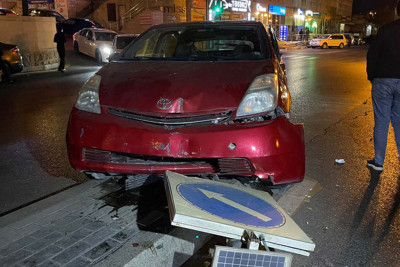 Bakıda taksi fəaliyyəti ilə məşğul olan “Prius” lar qəza törədib