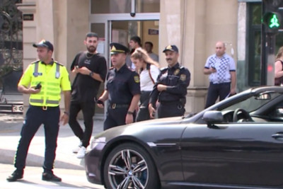 DYP qaydaları pozan piyadalara qarşı reyd keçirib