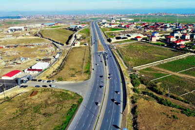 Sökülən mənzillərin sakinləri 6 ildir ki, yaşayış kompleksindən yeni mənzil gözləyirlər