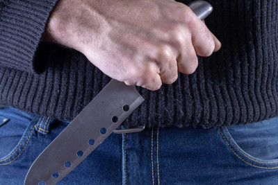 Xətai rayonunda dava zamanı yaşlı kişi bıçaqlanıb