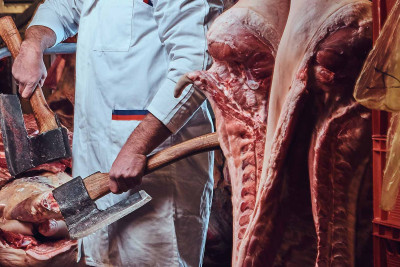 Bakıda 2 heyvan kəsimi məntəqəsində qanun pozuntuları aşkarlanıb