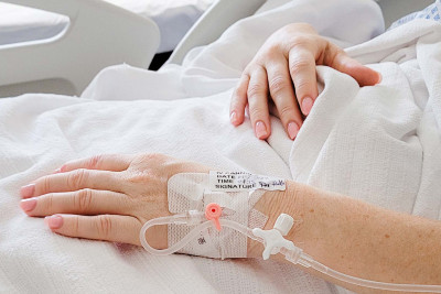 Bakıda 71 yaşlı qadını avtomobil vurub