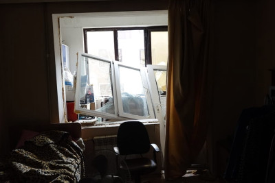 Mətbuat prospektində yaşayış binasında partlayış olub