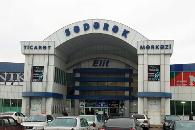 “Sədərək” ticarət mərkəzində yanğın baş verib