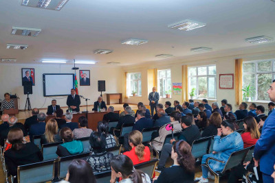 Bakının bu rayonlarında icra başçıları sakinlərlə görüşüblər