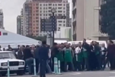 Bal yarmarkasında dava düşüb - Açıqlama