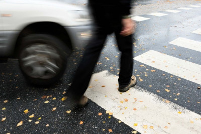 Nərimanov rayonunda avtomobil piyadanı vurub: yaralı hadisə yerində ölüb