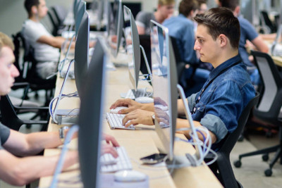 Bakıda nazirliyin dəstəyi ilə “IT-Academy”nin rəsmi açılışı olacaq