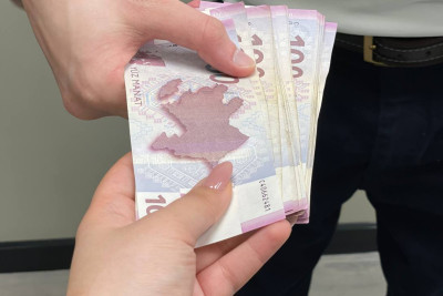 Bakıda quldurluq edən “poçt işçiləri” evə basqın edərək 100 minlik oğurluq törədiblər